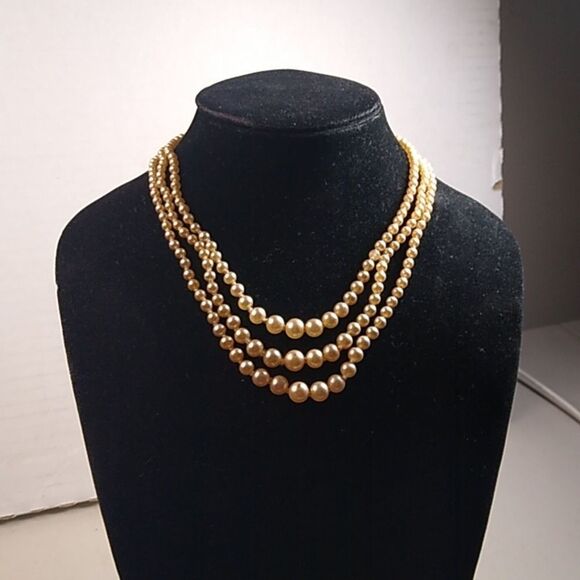 Collier Vintage Triple Rangée De Perles Roses Imitation Avec Cristaux - Fabriqué Au Japon